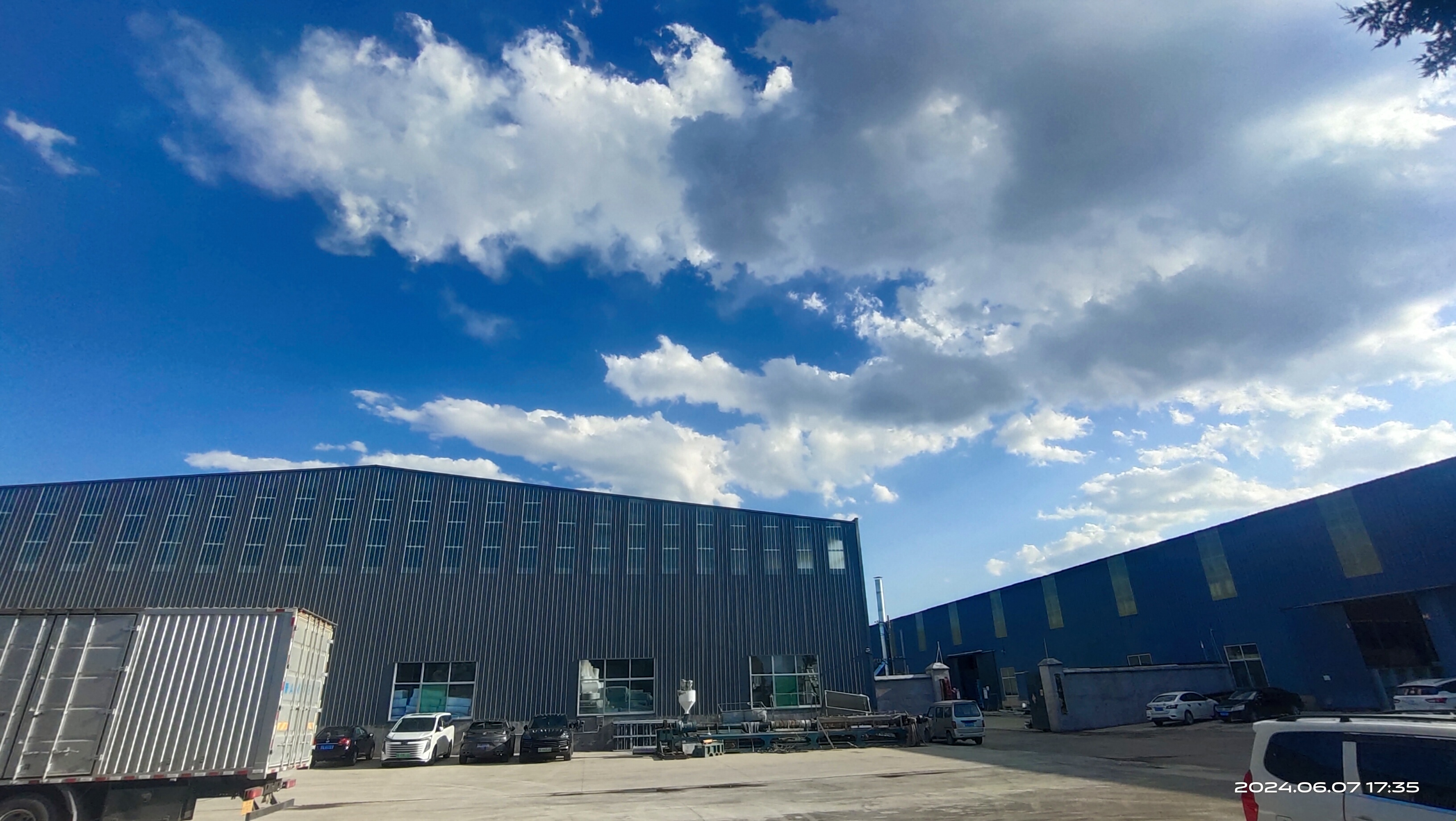 山西鑫吉豐包裝有限公司，集合（山西）包裝材料有限公司