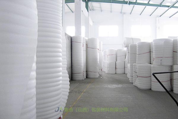 山西大棚保溫被3米寬珍珠棉卷材-山西珍珠棉廠家專業(yè)生產(chǎn)珍珠棉