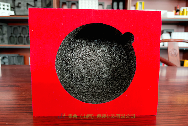 太原珍珠棉生產(chǎn)廠定制酒托內(nèi)襯，物流快遞減震抗壓的包裝材料