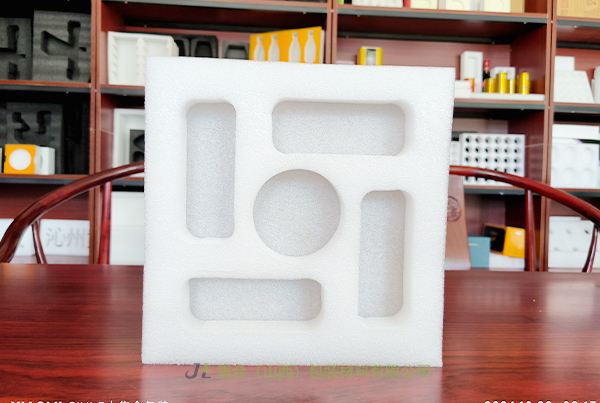 集合包裝抗震緩沖防潮EPE 珍珠棉異形內(nèi)襯，量身定制保護您的產(chǎn)品