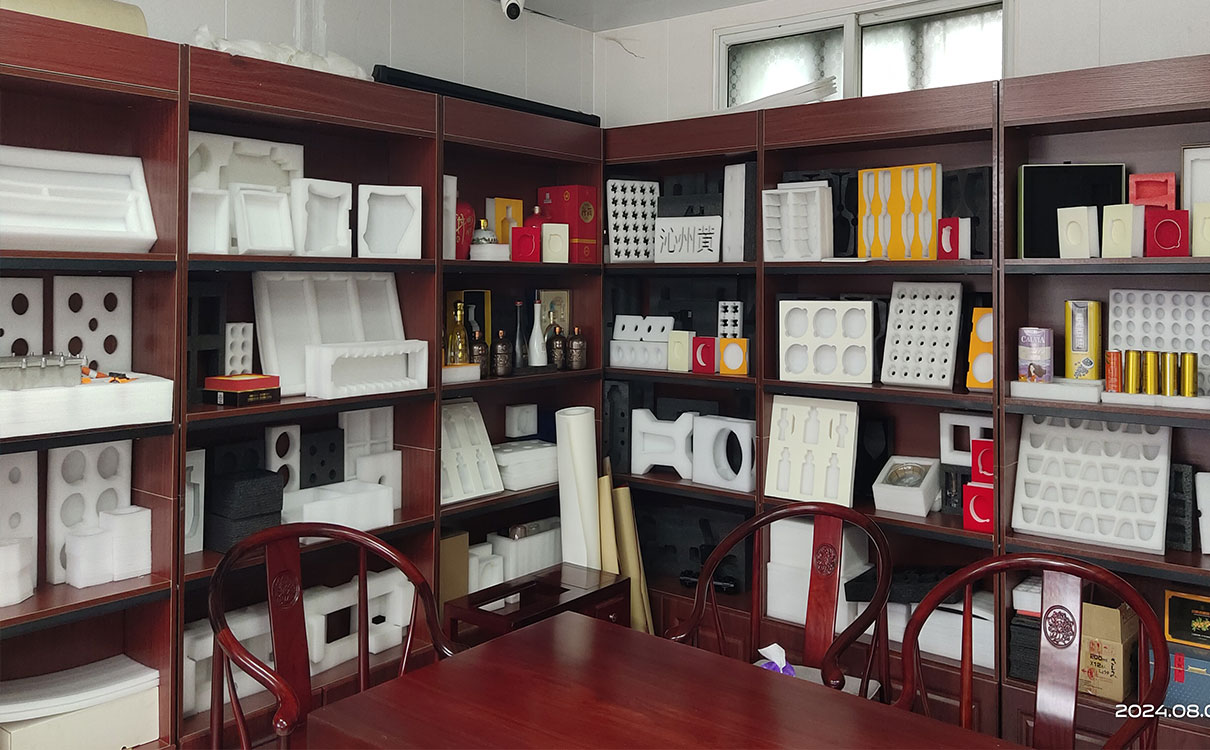 XPE復(fù)合EPE珍珠棉內(nèi)襯, 高密度EPE珍珠棉板材, 珍珠棉定制產(chǎn)品, 貼卡紙EPE內(nèi)襯, EPE水果托, 貼紙EPE珍珠棉板材, 襄垣珍珠棉