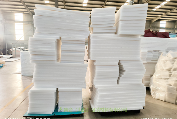 汾西珍珠棉板材-太原珍珠棉廠家專業(yè)生產(chǎn)珍珠棉板材、高密度珍珠棉板材、黑色珍珠棉板材純正源頭貨