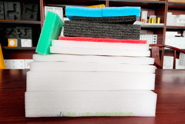 孟州珍珠棉板材廠家-集合包裝專業(yè)生產(chǎn)珍珠棉板材、高密度珍珠棉板材、復(fù)合珍珠棉板材廠家直供