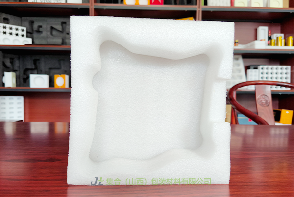 澤州珍珠棉盒-珍珠棉源頭生產(chǎn)廠家專業(yè)生產(chǎn)珍珠棉盒、珍珠棉禮盒內(nèi)襯、EPE珍珠棉禮盒內(nèi)襯品質(zhì)有保障