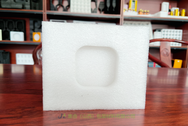 XPE復(fù)合EPE珍珠棉內(nèi)襯, 貼卡紙EPE珍珠棉內(nèi)襯, 精品盒珍珠棉內(nèi)襯, 貼紙珍珠棉板材, 白色EPE板材, 珍珠棉酒水包裝, 山西省珍珠棉生產(chǎn)廠家