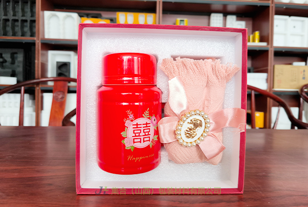 偏關(guān)珍珠棉盒-珍珠棉廠家專業(yè)生產(chǎn)珍珠棉禮盒內(nèi)襯、EPE禮盒內(nèi)襯、EPE珍珠棉盒廠家直銷