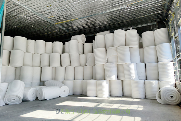 壺關(guān)珍珠棉卷材-珍珠棉源頭生產(chǎn)廠家專業(yè)生產(chǎn)EPE卷棉、珍珠棉保溫卷棉、珍珠棉大棚保溫卷棉原廠直發(fā)貨