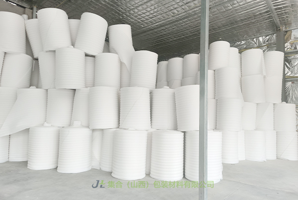 小店珍珠棉卷材-珍珠棉廠家專業(yè)生產(chǎn)EPE卷棉、珍珠棉保溫卷棉、珍珠棉大棚保溫卷棉品質(zhì)無憂