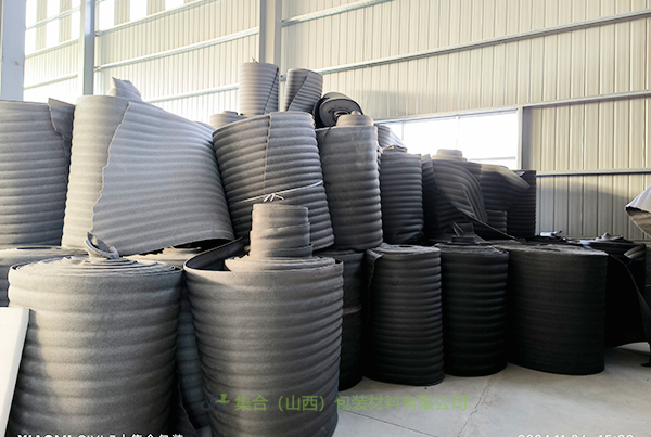 臨縣珍珠棉卷材-珍珠棉源頭生產(chǎn)廠家專(zhuān)業(yè)生產(chǎn)珍珠棉卷棉、EPE珍珠棉卷棉、珍珠棉保溫卷棉工廠直發(fā)