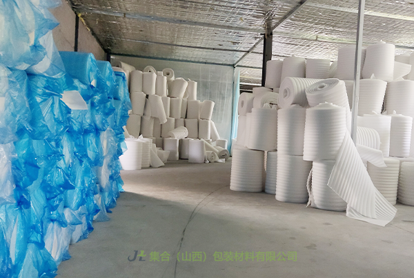 郊區(qū)珍珠棉卷材-太原珍珠棉廠家專(zhuān)業(yè)生產(chǎn)珍珠棉卷棉、EPE卷棉、EPE珍珠棉卷棉廠價(jià)直出貨