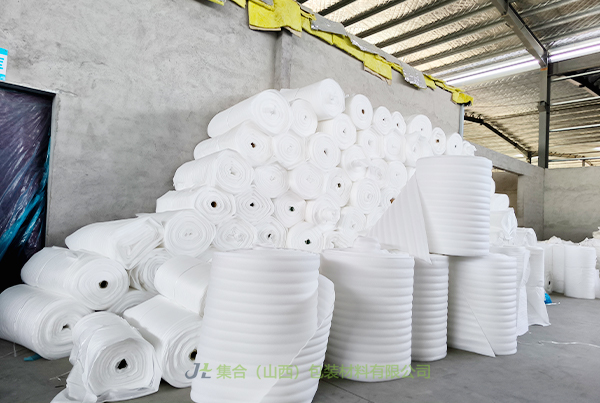 古縣珍珠棉卷材-山西珍珠棉廠專(zhuān)業(yè)生產(chǎn)珍珠棉卷棉、珍珠棉保溫卷棉、珍珠棉大棚保溫卷棉高性價(jià)比