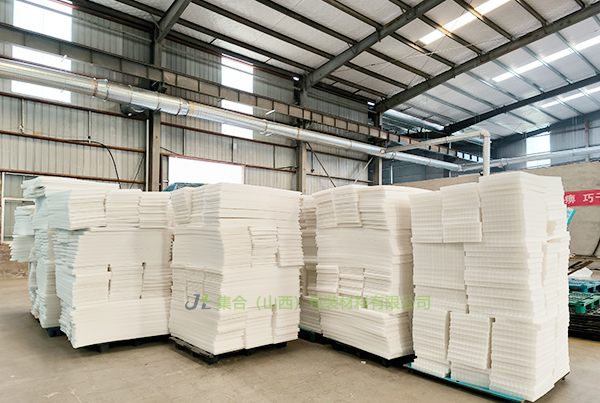 EPE雞蛋托, 貼絨布EPE板材, 復(fù)合EPE板材, XPE復(fù)合EPE板材, XPE復(fù)合珍珠棉板材, 復(fù)合EPE珍珠棉板材, 廣西壯族自治區(qū)珍珠棉生產(chǎn)廠家