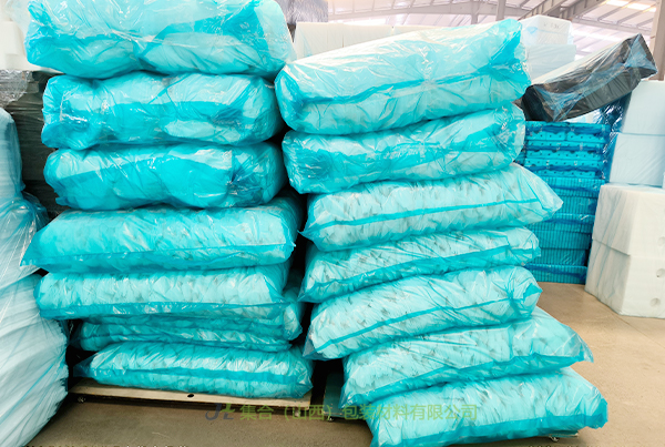 EPE板, 白色EPE珍珠棉, EPE珍珠棉果托, EPE托盤, 復(fù)合EPE板材, 珍珠棉泡棉, 芮城珍珠棉