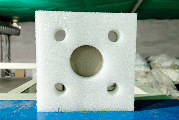 云州珍珠棉內(nèi)包裝-太原珍珠棉廠(chǎng)專(zhuān)業(yè)生產(chǎn)貼卡紙珍珠棉內(nèi)襯、IXPE復(fù)合珍珠棉內(nèi)襯、XPE復(fù)合珍珠棉內(nèi)襯直銷(xiāo)佳品選