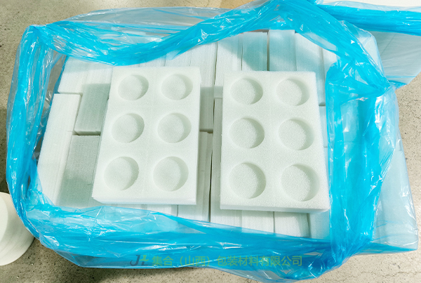 珍珠棉內(nèi)襯, 珍珠棉禮盒內(nèi)襯, 貼絨布珍珠棉內(nèi)襯, 貼卡紙珍珠棉內(nèi)襯, IXPE復(fù)合珍珠棉內(nèi)襯, XPE復(fù)合珍珠棉內(nèi)襯, 云州珍珠棉內(nèi)包裝