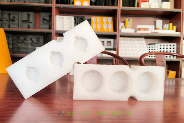 珍珠棉飲料包裝, EPE珍珠棉果托, XPE復(fù)合EPE板材, 精品盒珍珠棉內(nèi)襯, 珍珠棉大棚保溫卷棉, EPE珍珠棉板材, 附近的珍珠棉廠電話