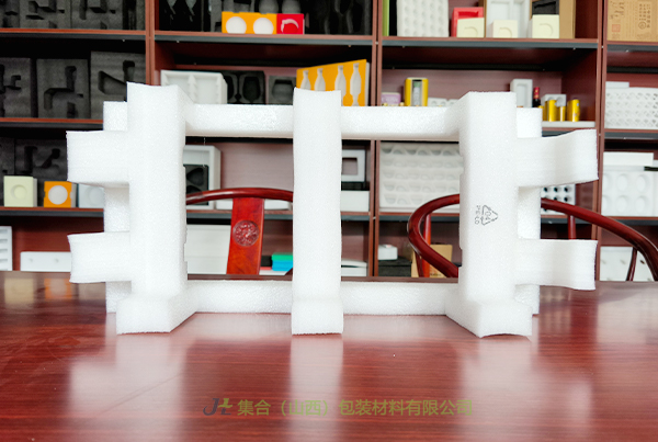 云岡珍珠棉支架-珍珠棉源頭生產(chǎn)廠家專業(yè)生產(chǎn)EPE支架、EPE珍珠棉支架、電腦珍珠棉支架實(shí)惠好選擇