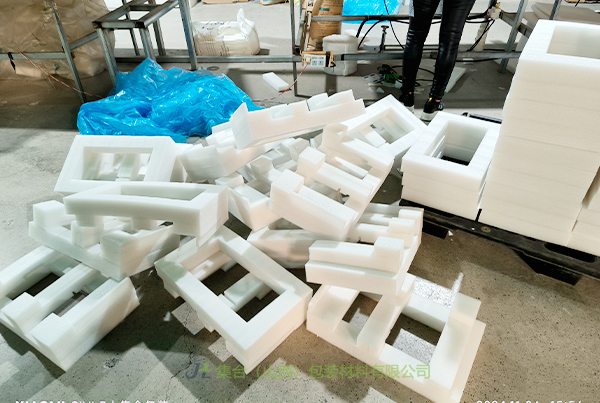 供應(yīng)平順珍珠棉-太原珍珠棉廠專業(yè)生產(chǎn)泡棉、珍珠棉雞蛋托、復(fù)合EPE板材品質(zhì)有保障