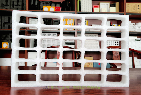 襄汾珍珠棉支架-太原珍珠棉廠專業(yè)生產(chǎn)珍珠棉支架、EPE支架、電腦珍珠棉支架廠家直銷